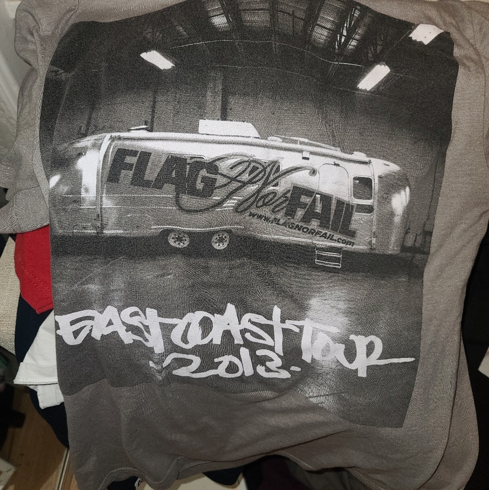 Flag or fail men's large